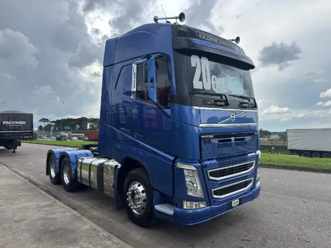 Volvo FH 540 6x4 Bug Leve Globetrotter Ano 2020 Rodas de Alumínio Cama Grande Ar Cond