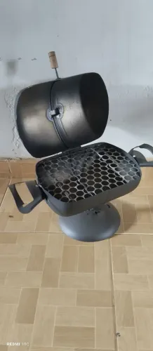 CHURRASQUEIRA E BAFO PEQUENA