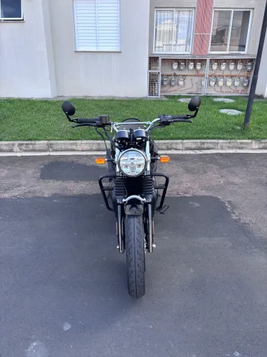 Vendo Interceptor 650 Black Ray 2024/2025.
