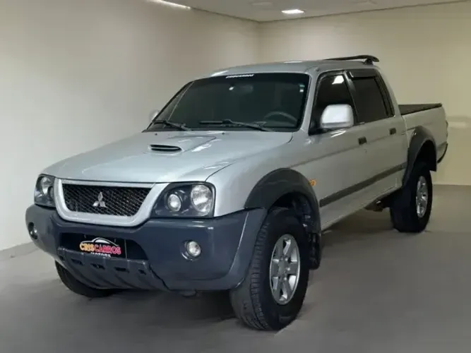 Mitsubishi L200 Outdoor GLS 2.5 4X4 CD TDI Diesel 2012