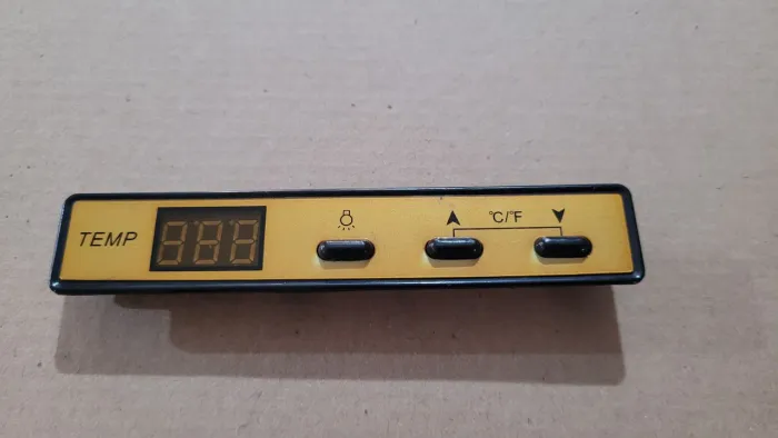Painel controlador frontal para adegas Dinasty / Suggar AD15 e modelos compatíveis.