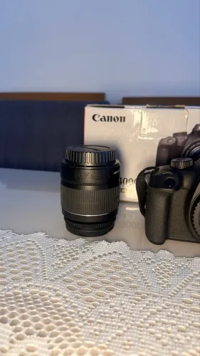 Câmera fotográfica cânon EOS