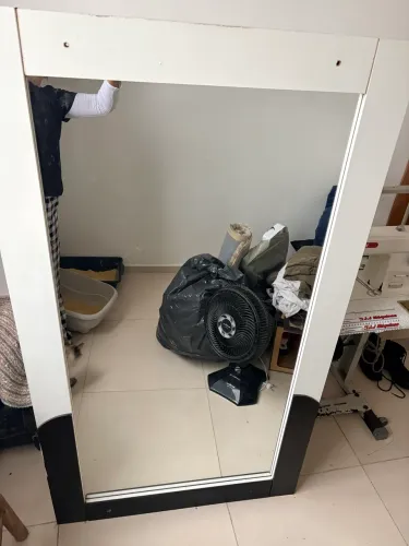 Espelho com moldura