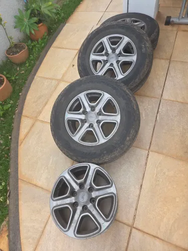 Roda Ranger original aro 17 pneus 265/65
