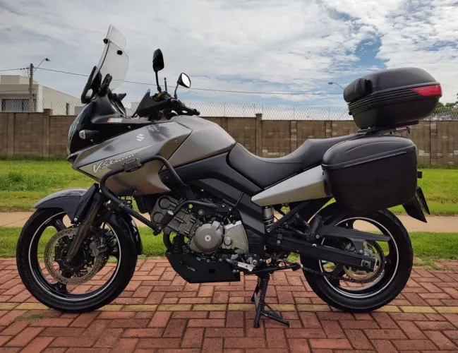 Vendo Suzuki DL 650 V-Strom (excelente estado)