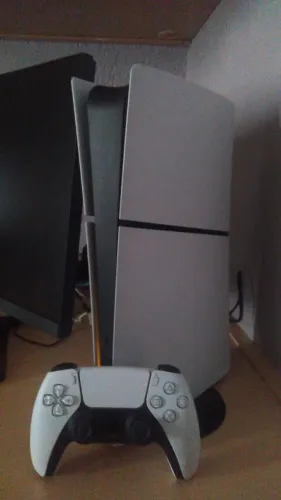 PS5 SLIM NA GARANTIA !!! 2 JOGOS . ACEITO TROCA