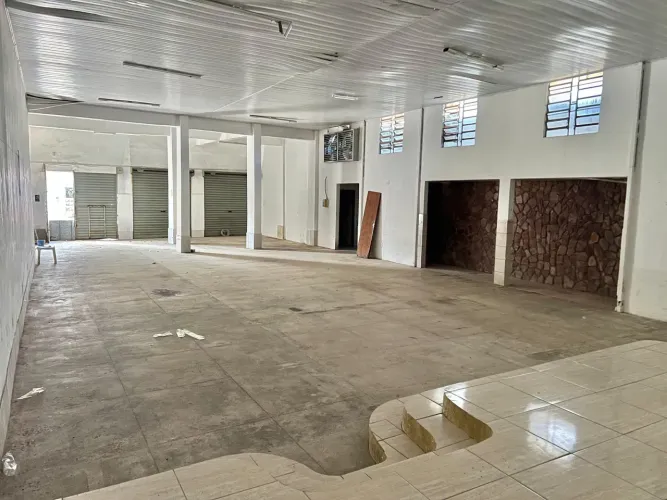 galpão com 300m2 no prado