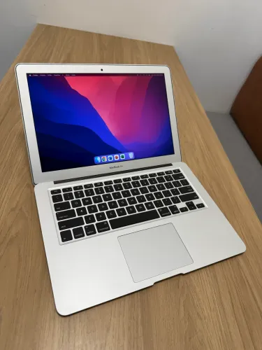 MacBook Air 13" 2017 · i5 · 8GB · 128GB · Bateria nova