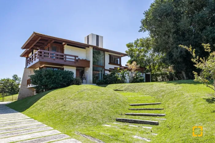 Casa em Condomínio em Cacupe