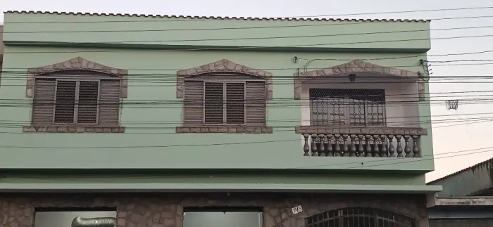 ALUGO CASA NOVA