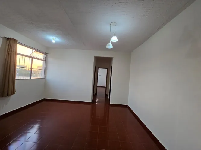 Alugo apartamento 2 quartos - Coophamil 