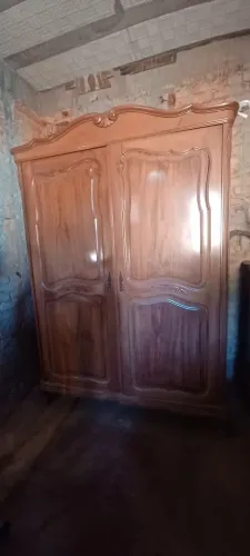 Guarda Roupa Madeira Maciça Vintage