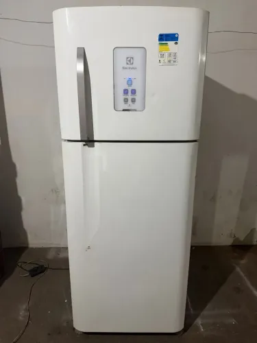 Geladeira Electrolux frost free 433 litros