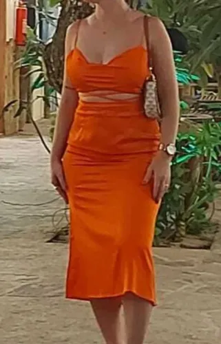 Vestido laranja cetim M
