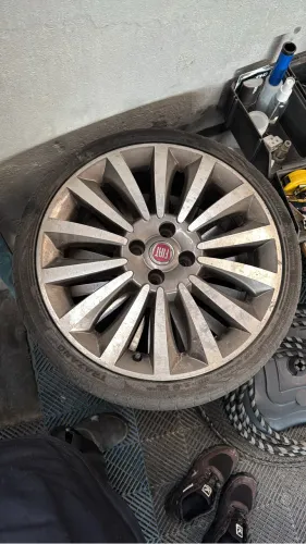 Jogo de roda original da Fiat aro 17