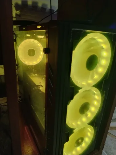 PC GAMER - RODA TUDO
