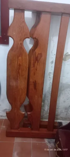 Cama de casal de Angelim. Não fazemos entrega 