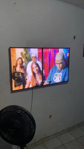 Vendo tv barato pra sair hoje!!!?