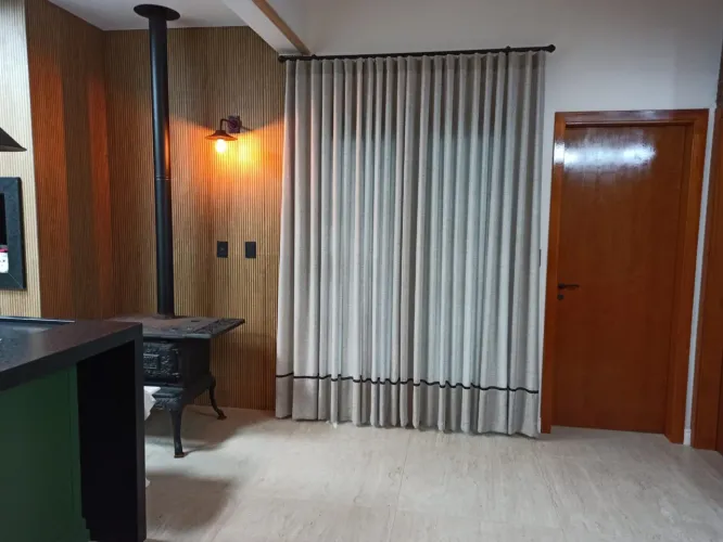 Vendo cortina sob medida