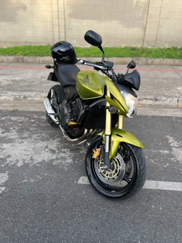 Hornet 2011 ABS ( RARIDADE)