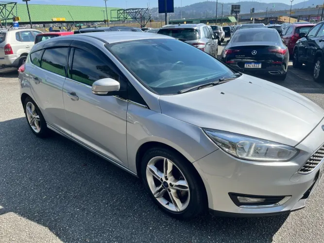 Ford Focus 1.6 S/se/se Plus Flex 8v/16v 5P 2018