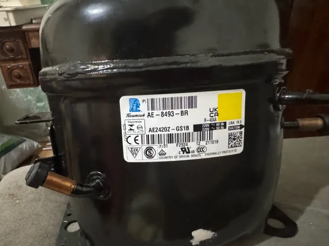 Compressor tecumseh 220V