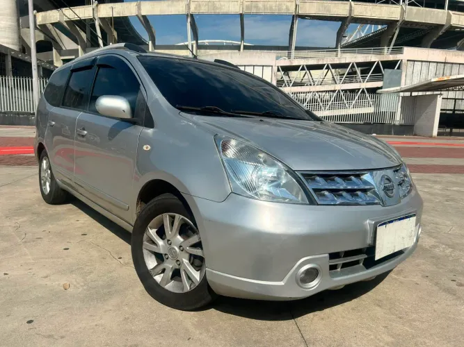 Nissan Livina Grand SL 1.8 16V Flex Fuel Aut. 2013