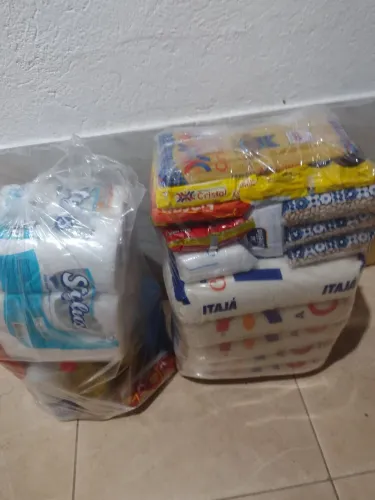 Vende cesta básica grande 