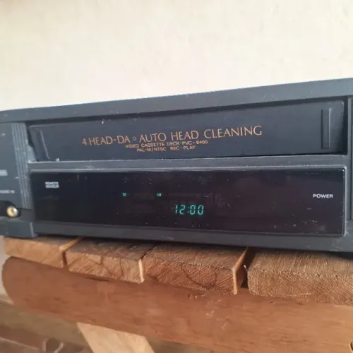 Vídeo cassete Philco PVC-8400