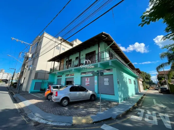 Sala comercial para locação no Centro - Ampla, estratégica e com excelente visibilidade