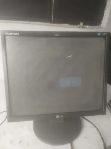 Monitor LG flatron