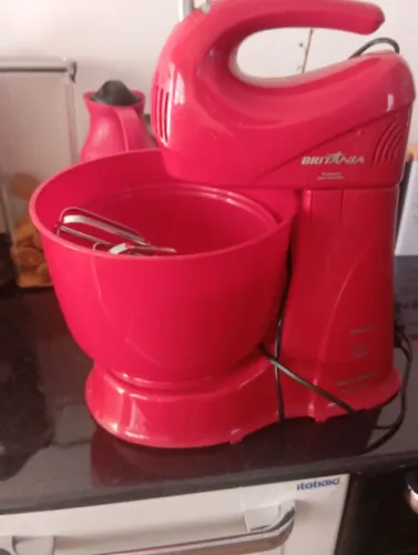 Vendo batedeira Britânia