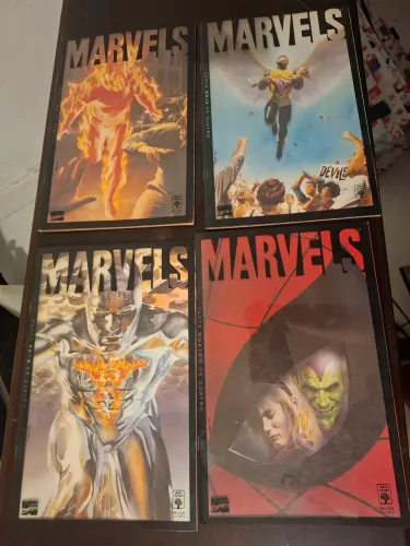 Coleção Marvels Completa - Excelente Estado -