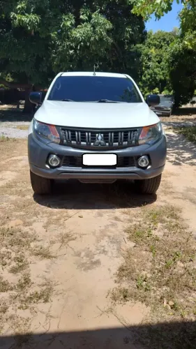 Mitsubishi L200 Triton Sport GLX 2.4 CD Diesel Mec. 2019