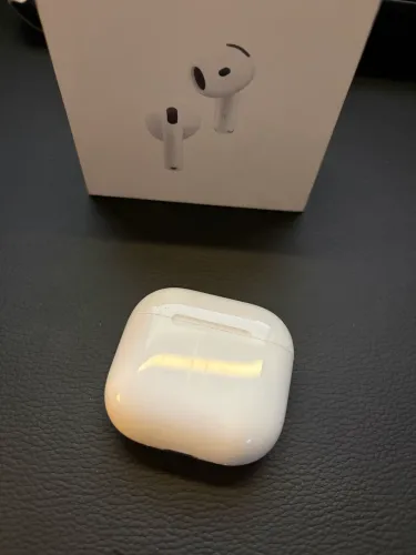 Apple AirPods 4 com ANC - Comprado em Janeiro (Na Garantia Apple)