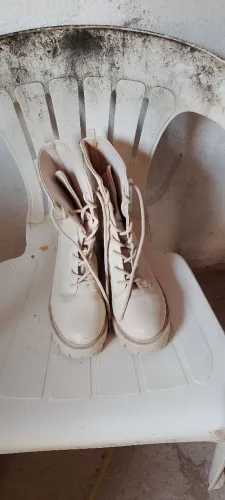 Bota pra adolescente pontuação 38