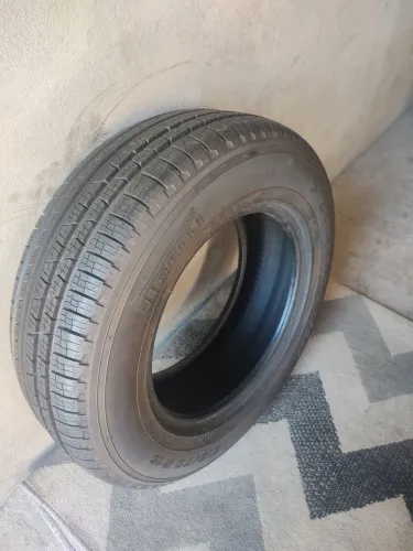 Pneu Pirelli 215/70 aro 16