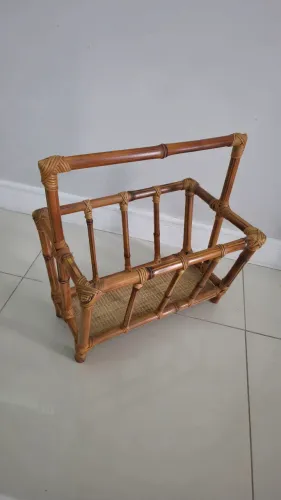 Porta revista e livros