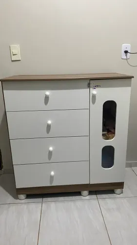 Vendo cômoda de bebê