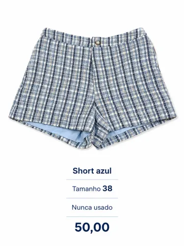 Short azul