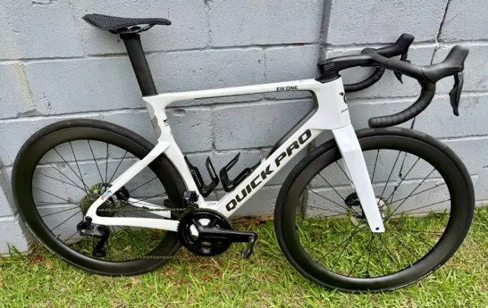 Bicicleta Speed QuickPro ER:ONE L 12v
