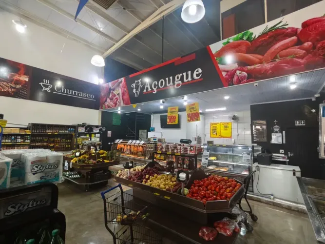 Supermercado á Venda