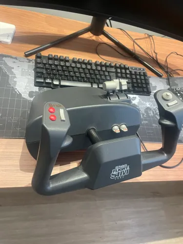 Manche + pedal flight simulator/xplane