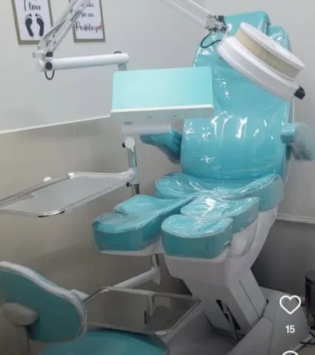 Maca Poltrona/Cadeira de Podologia Elegance - Automática (Estado de Nova)