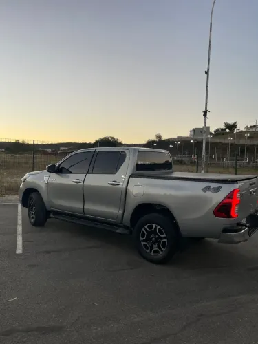 Toyota Hilux CD SR 4X4 2.8 TDI Diesel Aut. 2022