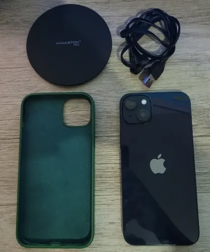 iPhone 14 Plus 94% de bateria em estado de novo.