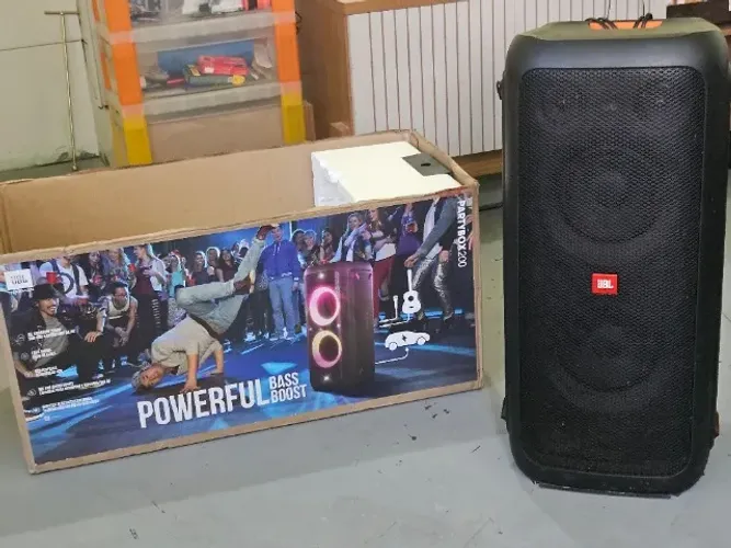 Caixa Bluetooth JBL Partybox 200 O menor preço da OLX