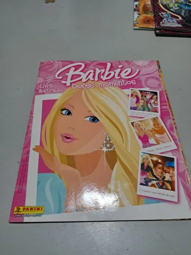 Álbum completo  barbie Doces Momentos 