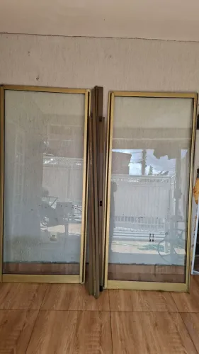Porta de correr duas folhas de aço