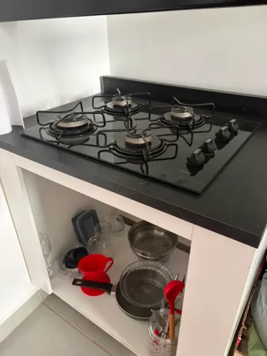 Vendo cooktop com o balcão 